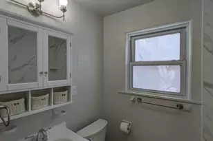 628 2nd Ave 1st Floor, Lyndhurst Township, NJ 07071 - Photo 15