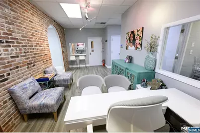 504 Hamburg Turnpike 102B #102B, Wayne, NJ 07470 - Photo 3