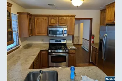 4 Lee Court, Waldwick, NJ 07463 - Photo 13