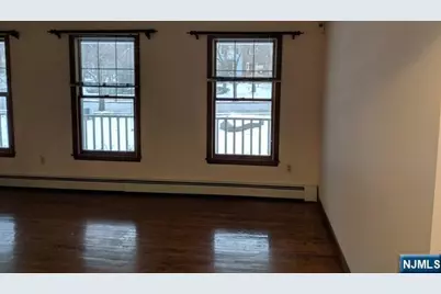 4 Lee Court, Waldwick, NJ 07463 - Photo 7