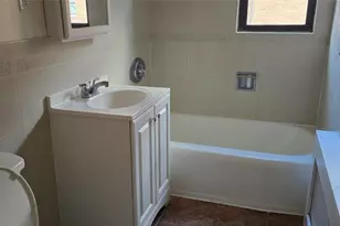 2173 C N Central Road C, Fort Lee, NJ 07024 - Photo 9