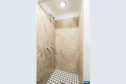 101 Brook Avenue, Englewood, NJ 07631 - Photo 11