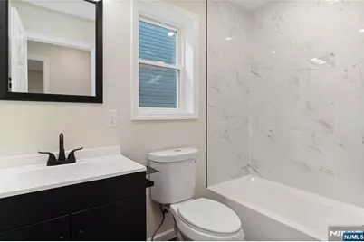 155 Linden Avenue, Irvington, NJ 07111 - Photo 27