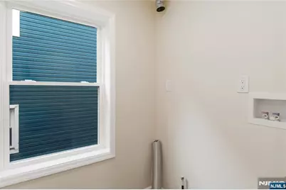 155 Linden Avenue, Irvington, NJ 07111 - Photo 25