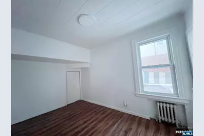 334-336 Redwood 1 #1, Paterson, NJ 07522 - Photo 3