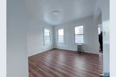334-336 Redwood 1 #1, Paterson, NJ 07522 - Photo 5