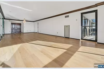 1512 Palisade Avenue 16L #16L, Fort Lee, NJ 07024 - Photo 7
