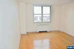 2200 N Central Ave 10C, Fort Lee, NJ 07024 - Photo 11