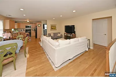 253 Madison Avenue, Wyckoff Township, NJ 07481 - Photo 23