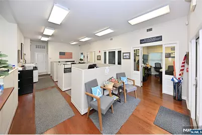 253 Madison Avenue, Wyckoff Township, NJ 07481 - Photo 3