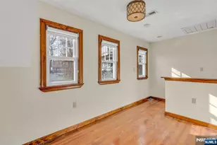 9 Old Wood Rd, Edgewater, NJ 07020 - Photo 9