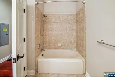 7400 River Road 437 #437, North Bergen, NJ 07047 - Photo 11