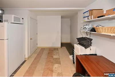 253 Madison Avenue, Wyckoff Township, NJ 07481 - Photo 17