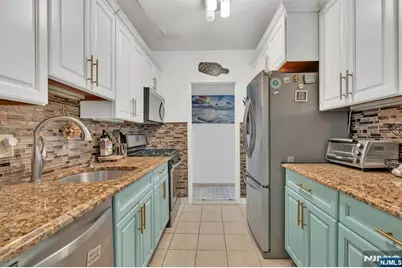 1375 River Lg #LG, Edgewater, NJ 07020 - Photo 9