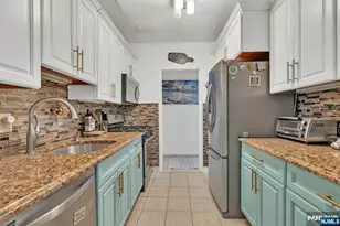 1375 River Lg, Edgewater, NJ 07020 - Photo 9