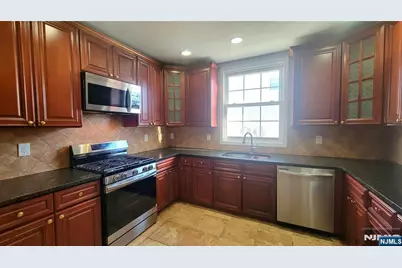 96 Westside Avenue, Bergenfield, NJ 07621 - Photo 3