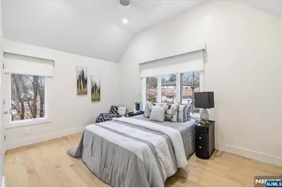 827 Alden Road, Paramus, NJ 07652 - Photo 23