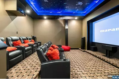 827 Alden Road, Paramus, NJ 07652 - Photo 29