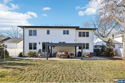 298 Buttonwood Drive, Paramus, NJ 07652 - Photo 49