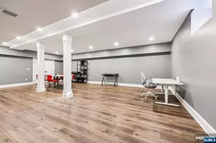 298 Buttonwood Dr, Paramus, NJ 07652 - Photo 41