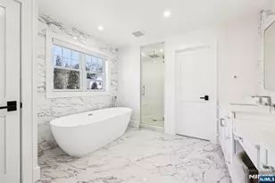 298 Buttonwood Dr, Paramus, NJ 07652 - Photo 39