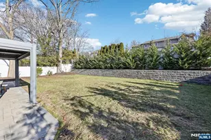 298 Buttonwood Dr, Paramus, NJ 07652 - Photo 47