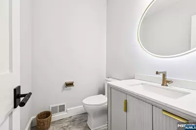 298 Buttonwood Drive, Paramus, NJ 07652 - Photo 21