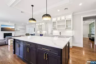 298 Buttonwood Dr, Paramus, NJ 07652 - Photo 17