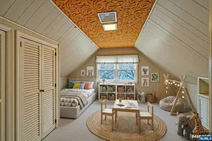 90 Arnot Pl, Paramus, NJ 07652 - Photo 11