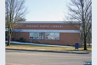 90 Arnot Place, Paramus, NJ 07652 - Photo 21