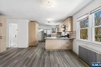 122 Spring Street, Leonia, NJ 07605 - Photo 7