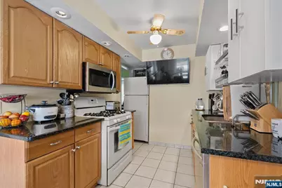 11-05 4th Street, Fair Lawn, NJ 07410 - Photo 15