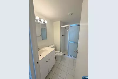 1275 15th Street 19C #19C, Fort Lee, NJ 07024 - Photo 7