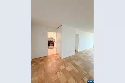 1275 15th Street 19C #19C, Fort Lee, NJ 07024 - Photo 5