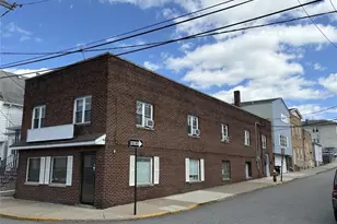 35 Autumn St, Lodi, NJ 07644 - Photo 1