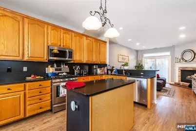 7 Hornbeam Way, Hamburg, NJ 07419 - Photo 9