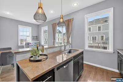 48 Roosevelt Drive, Wood Ridge, NJ 07075 - Photo 25