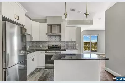 318 Dixon Avenue 201 #201, Paterson, NJ 07501 - Photo 13