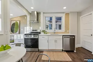 32 Edgewood Rd, Glen Ridge, NJ 07028 - Photo 11