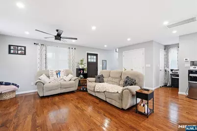 11 Island Road, Mahwah, NJ 07430 - Photo 5