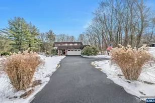 359 Hillview Terrace, Franklin Lakes, NJ 07417 - Photo 45