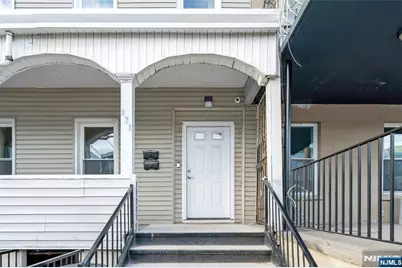 171 Van Horne 1 #1, Jersey City, NJ 07304 - Photo 3