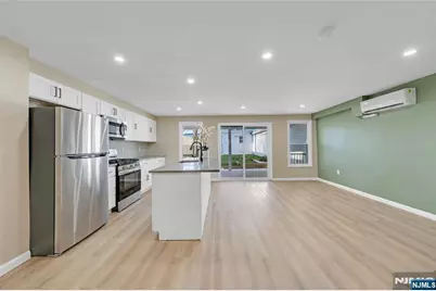 171 Van Horne 1 #1, Jersey City, NJ 07304 - Photo 1