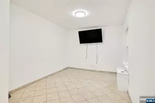 101 73rd Street 10, North Bergen, NJ 07047 - Photo 3