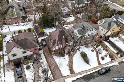 624 Ramapo Road, Teaneck Township, NJ 07666 - Photo 7