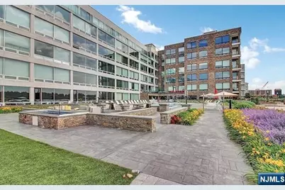 9 Somerset Lane 206 #206, Edgewater, NJ 07020 - Photo 27