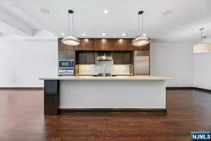 9 Somerset Ln 206, Edgewater, NJ 07020 - Photo 9