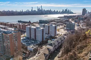 19 Legend Hills Dr 19, Edgewater, NJ 07020 - Photo 3