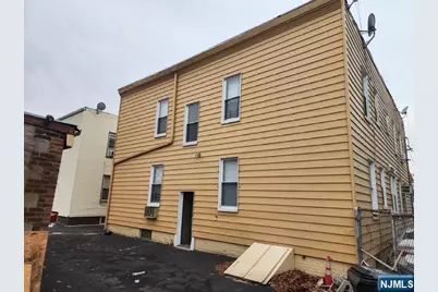 196 West End, Newark, NJ 07106 - Photo 5