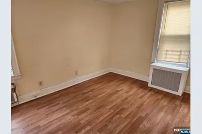 196 West End, Newark, NJ 07106 - Photo 17
